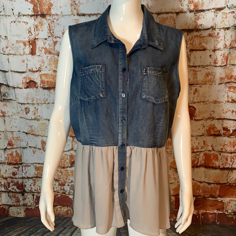 City Chic Denim Collared Sleeveless Button Down Peplum
